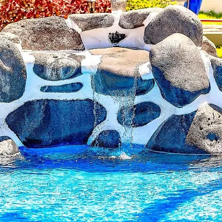 Luxury Altamira 公寓 *